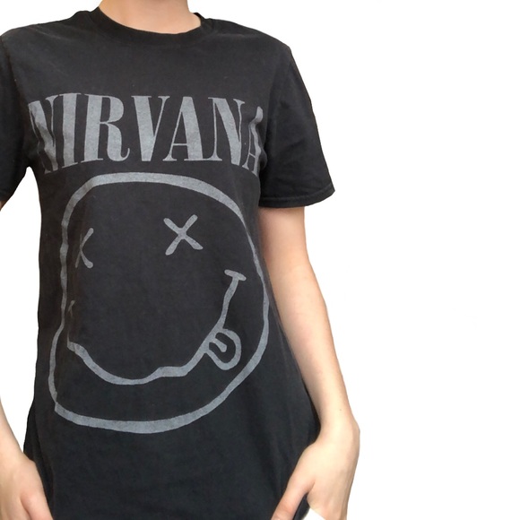 Black nirvana t-shirt small smiley face - Picture 3 of 6